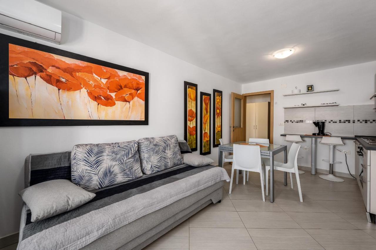 Apartments Dante Ουμάγκ Εξωτερικό φωτογραφία
