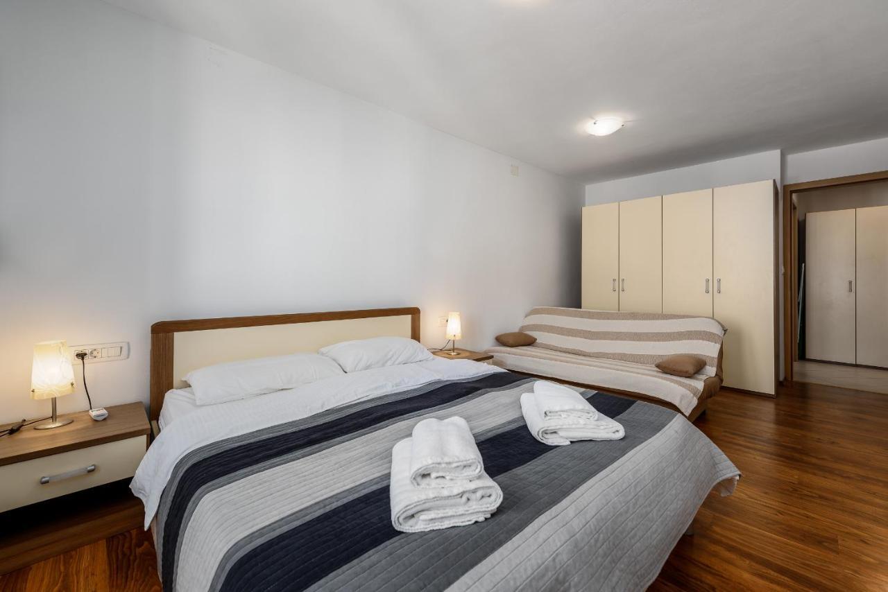 Apartments Dante Ουμάγκ Εξωτερικό φωτογραφία
