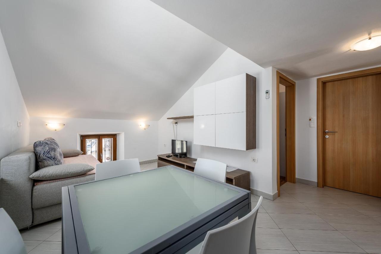 Apartments Dante Ουμάγκ Εξωτερικό φωτογραφία