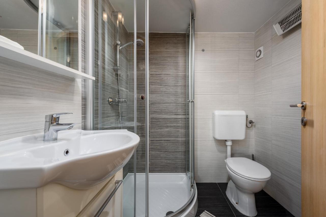 Apartments Dante Ουμάγκ Εξωτερικό φωτογραφία