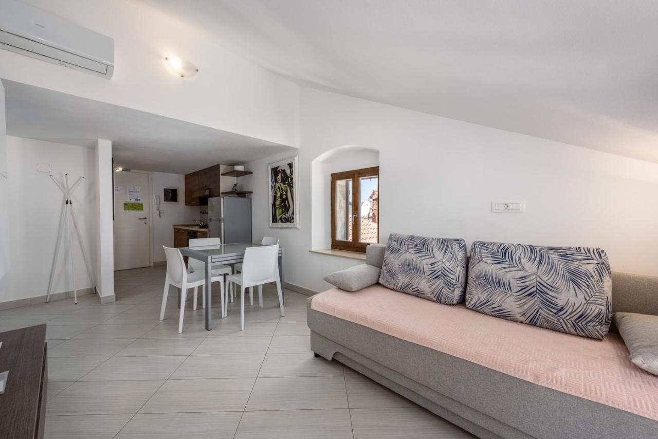 Apartments Dante Ουμάγκ Εξωτερικό φωτογραφία