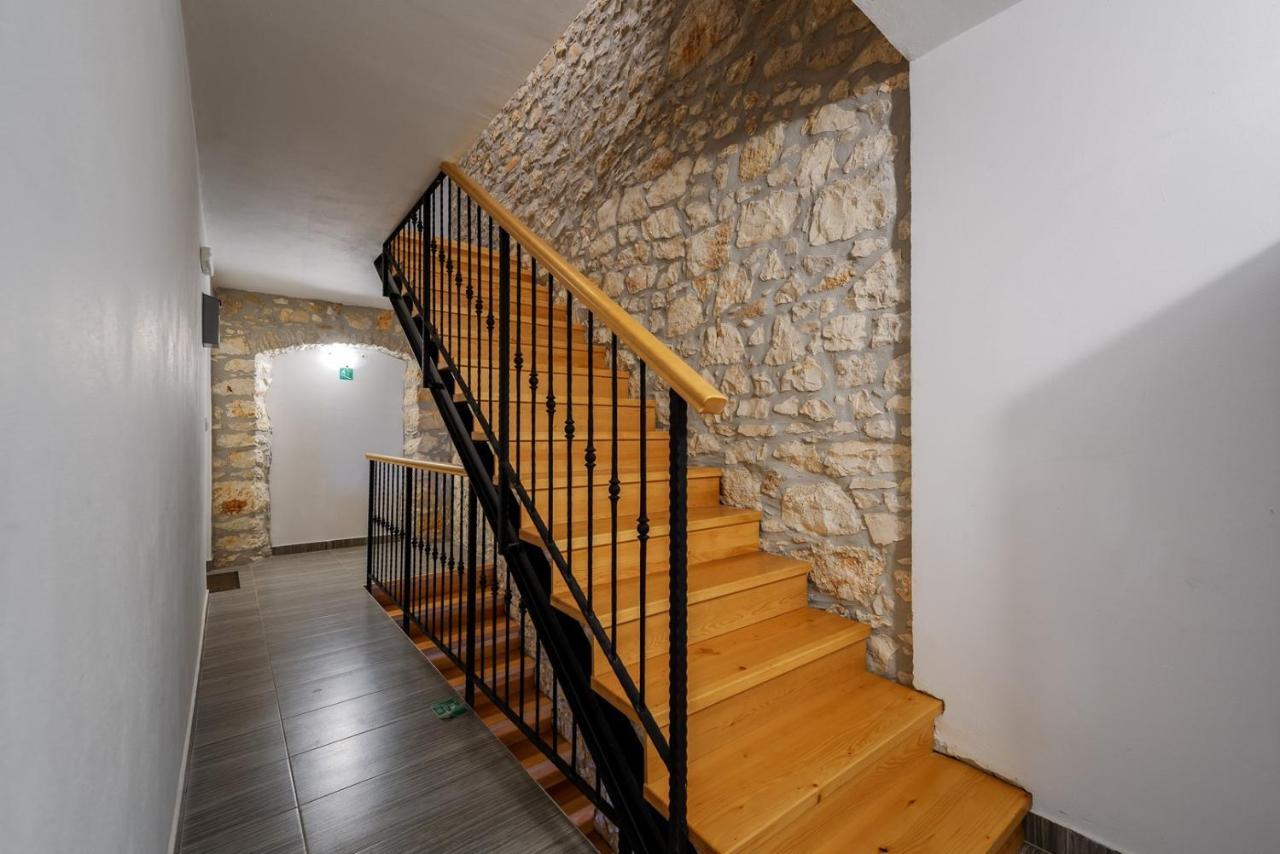 Apartments Dante Ουμάγκ Εξωτερικό φωτογραφία