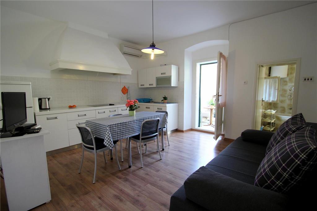 Apartments Dante Ουμάγκ Δωμάτιο φωτογραφία
